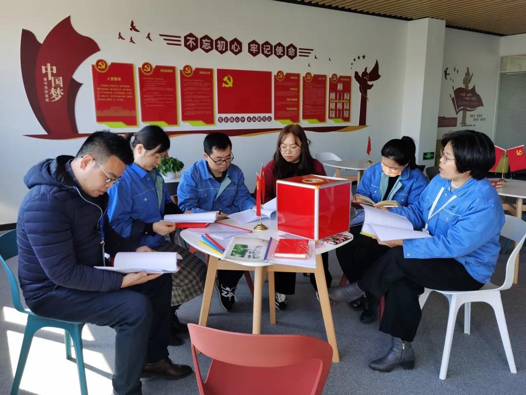 無錫日聯(lián)黨支部發(fā)揮黨員先鋒模范作用，開工首日提出黨建工作新要求